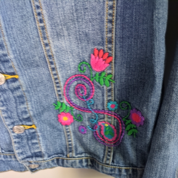Hanna Andersson Girls Floral Embroidered Jean Jacket Size 12 (150cm) - Picture 3 of 7